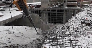 Демонтаж монолитного перекрытия в Курчатове - Профессиональная разборка от 845 руб.